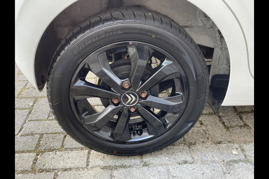 Citroën C1 1.0 VTi Shine / Carplay / Camera