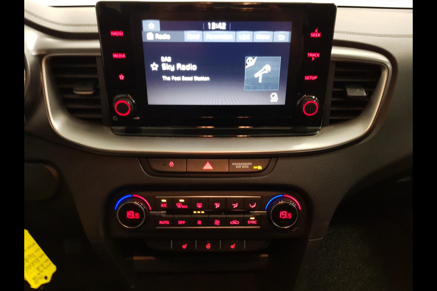 Kia Xceed 1.0 T-GDi 120pk Active Line | Navigatie | Climate Control | Camera | Parkeer Sensoren | Led | Stoel en stuurverwarming