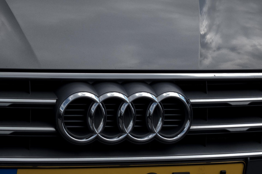 Audi A5 Sportback 2.0 TFSI MHEV Sport S-line Edition | S-LINE INTERIEUR | STOELVERWARMING | NAVIGATIE | AFGEVLAKT SPORTSTUUR