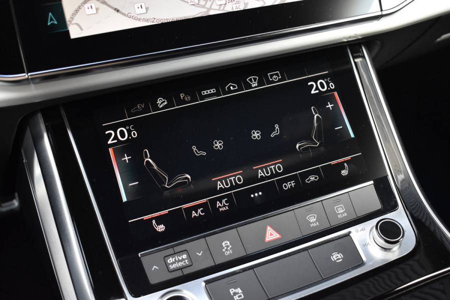 Audi Q8 55 TFSI e Quattro Pro Line S | ACC | RS-Seats | Head-Up | B&O | Softclose | 22'' Velgen | Stuurverwarming | Matrix | Nachtzicht |