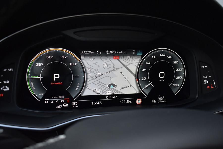 Audi Q8 55 TFSI e Quattro Pro Line S | ACC | RS-Seats | Head-Up | B&O | Softclose | 22'' Velgen | Stuurverwarming | Matrix | Nachtzicht |