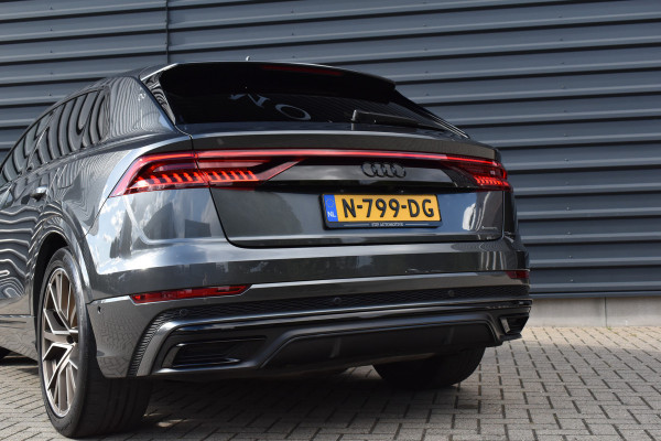 Audi Q8 55 TFSI e Quattro Pro Line S | ACC | RS-Seats | Head-Up | B&O | Softclose | 22'' Velgen | Stuurverwarming | Matrix | Nachtzicht |