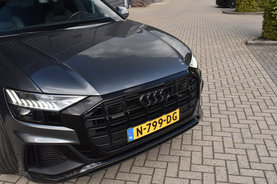 Audi Q8 55 TFSI e Quattro Pro Line S | ACC | RS-Seats | Head-Up | B&O | Softclose | 22'' Velgen | Stuurverwarming | Matrix | Nachtzicht |