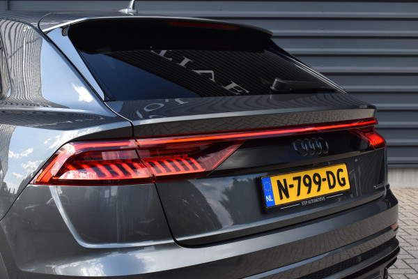 Audi Q8 55 TFSI e Quattro Pro Line S | ACC | RS-Seats | Head-Up | B&O | Softclose | 22'' Velgen | Stuurverwarming | Matrix | Nachtzicht |