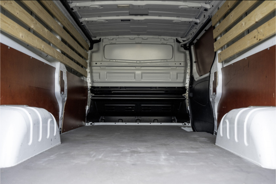 Renault Trafic **dCi 110 T30 L2H1 | Navigatie | 3-Zits | Cruise | PDC | Airco | Euro 6**