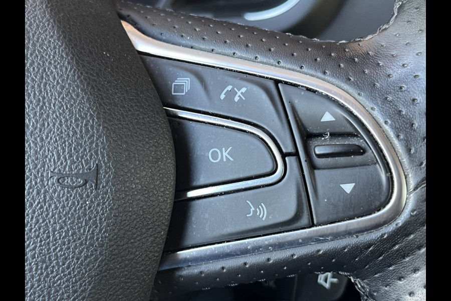 Renault Scénic 1.3 TCe Initiale Paris | Automaat | Leder | Trekhaak | Led | Camera | Bose | Navi | HUD | Stoelverwarming |