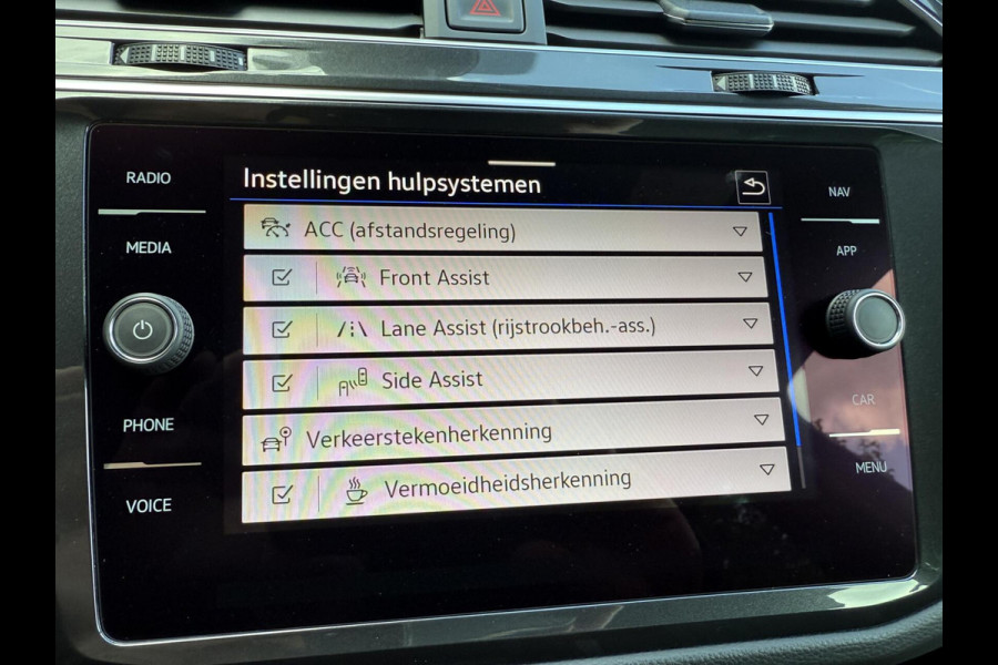 Volkswagen Tiguan 1.5 TSI R-Line Business+