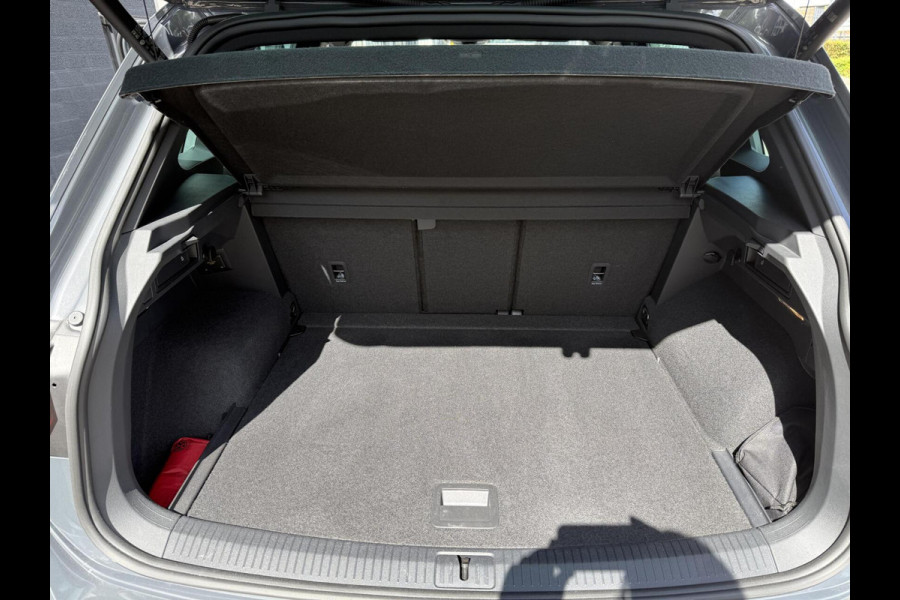 Volkswagen Tiguan 1.5 TSI R-Line Business+