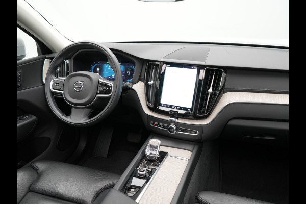 Volvo XC60 T8 AWD Inscription Long Range Plug In Hybrid 455pk Dealer O.H PHEV | Trekhaak Af Fabriek | Panodak | Adaptive Cruise | Lederen Sportstoelen Memory & Verwarmd | Stuur Verwarmd | Navigatie | Apple Carplay | DAB |