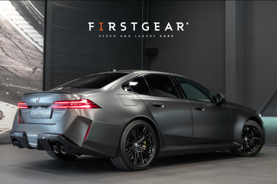 BMW 5 Serie M5 *Ultimate-Pakket / Bowers & Wilkins / Keramisch / M-Carbon in- & exterieur / Stoelventilatie / Memory*