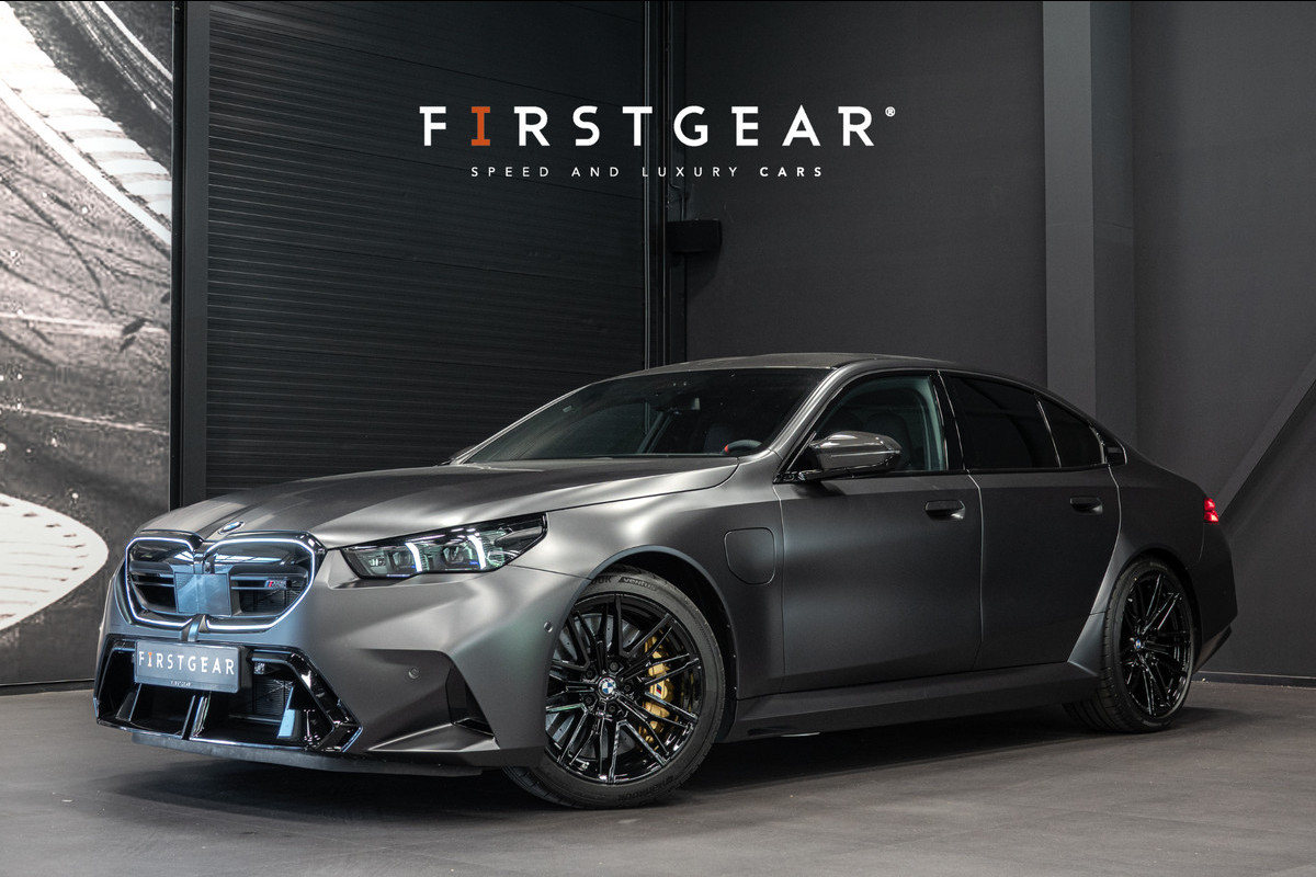 BMW 5 Serie M5 *Ultimate-Pakket / Bowers & Wilkins / Keramisch / M-Carbon in- & exterieur / Stoelventilatie / Memory*