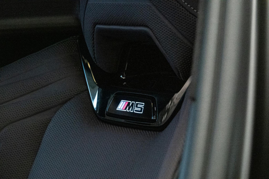 BMW 5 Serie M5 *Ultimate-Pakket / Bowers & Wilkins / Keramisch / M-Carbon in- & exterieur / Stoelventilatie / Memory*