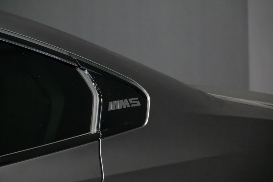 BMW 5 Serie M5 *Ultimate-Pakket / Bowers & Wilkins / Keramisch / M-Carbon in- & exterieur / Stoelventilatie / Memory*