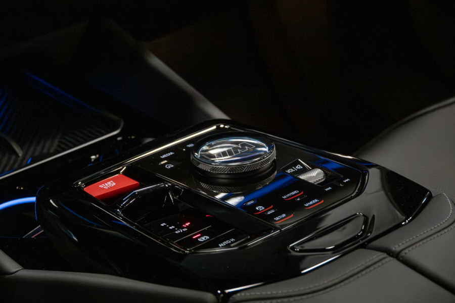 BMW 5 Serie M5 *Ultimate-Pakket / Bowers & Wilkins / Keramisch / M-Carbon in- & exterieur / Stoelventilatie / Memory*