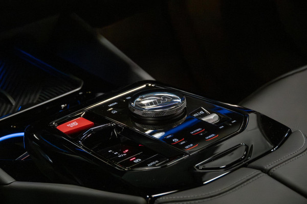 BMW 5 Serie M5 *Ultimate-Pakket / Bowers & Wilkins / Keramisch / M-Carbon in- & exterieur / Stoelventilatie / Memory*