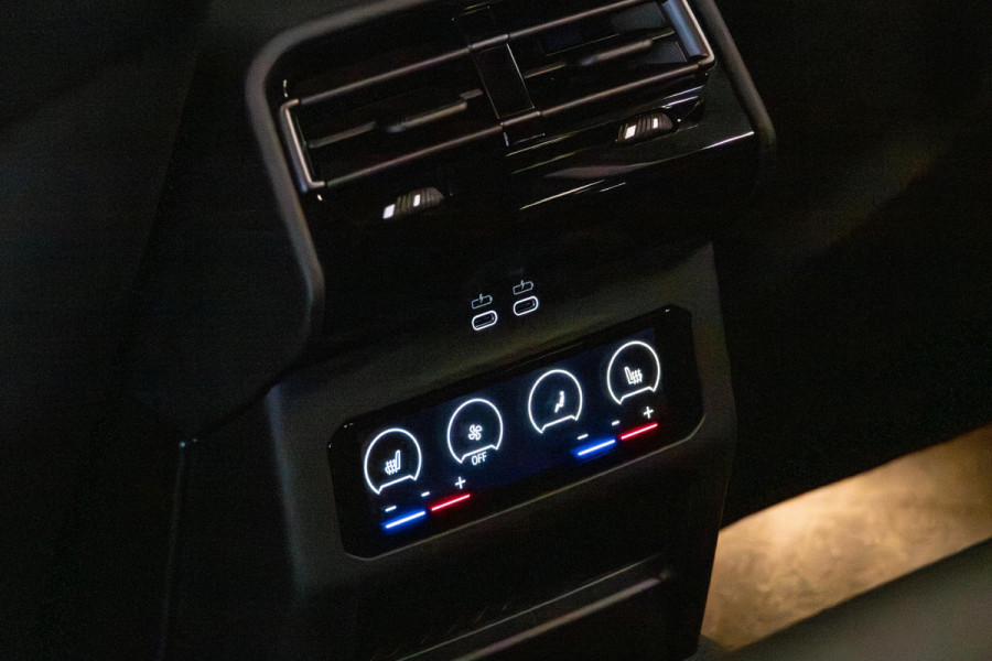 BMW 5 Serie M5 *Ultimate-Pakket / Bowers & Wilkins / Keramisch / M-Carbon in- & exterieur / Stoelventilatie / Memory*