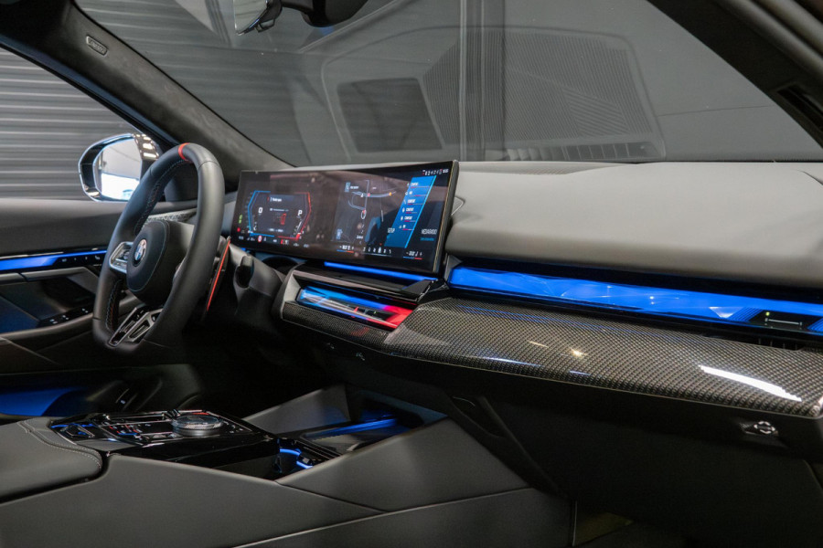 BMW 5 Serie M5 *Ultimate-Pakket / Bowers & Wilkins / Keramisch / M-Carbon in- & exterieur / Stoelventilatie / Memory*