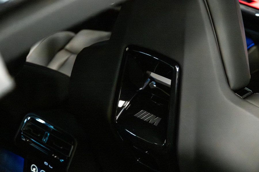 BMW 5 Serie M5 *Ultimate-Pakket / Bowers & Wilkins / Keramisch / M-Carbon in- & exterieur / Stoelventilatie / Memory*