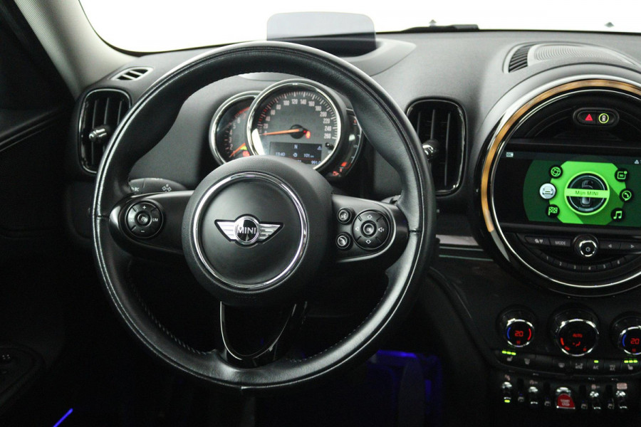 MINI Countryman 1.5 Cooper Chili (PANORAMADAK, STOELVERWARMING, ACHTERUITRIJCAMERA, CRUISE CONTROL, SFEER, HEAD-UP DISPLAY)