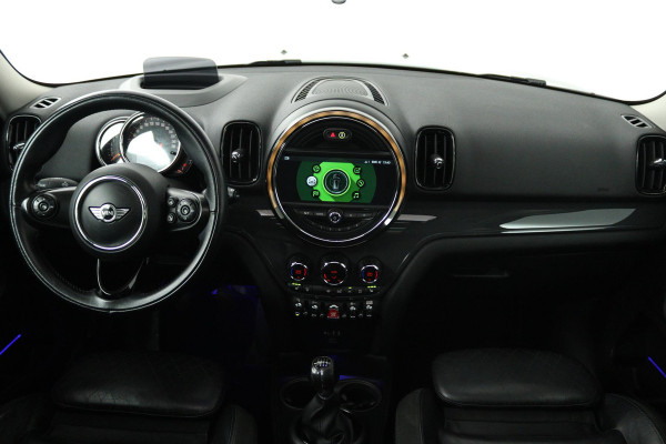 MINI Countryman 1.5 Cooper Chili (PANORAMADAK, STOELVERWARMING, ACHTERUITRIJCAMERA, CRUISE CONTROL, SFEER, HEAD-UP DISPLAY)