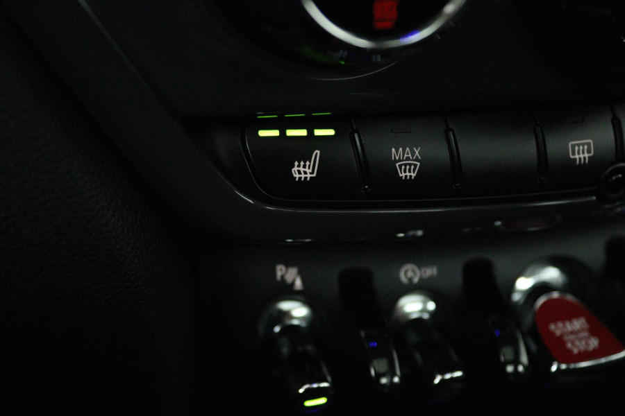 MINI Countryman 1.5 Cooper Chili (PANORAMADAK, STOELVERWARMING, ACHTERUITRIJCAMERA, CRUISE CONTROL, SFEER, HEAD-UP DISPLAY)