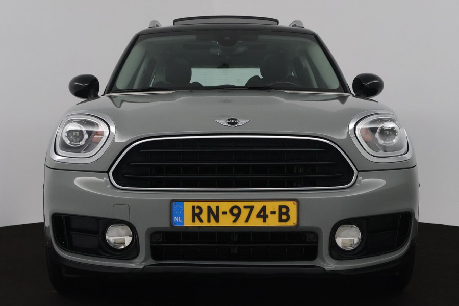 MINI Countryman 1.5 Cooper Chili (PANORAMADAK, STOELVERWARMING, ACHTERUITRIJCAMERA, CRUISE CONTROL, SFEER, HEAD-UP DISPLAY)