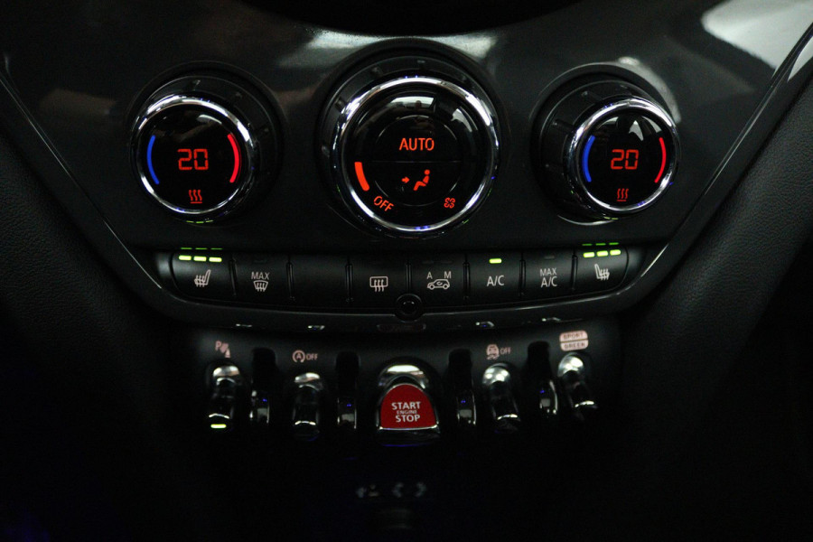 MINI Countryman 1.5 Cooper Chili (PANORAMADAK, STOELVERWARMING, ACHTERUITRIJCAMERA, CRUISE CONTROL, SFEER, HEAD-UP DISPLAY)