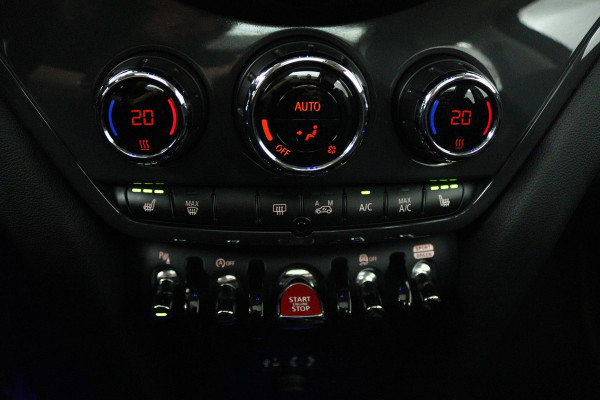 MINI Countryman 1.5 Cooper Chili (PANORAMADAK, STOELVERWARMING, ACHTERUITRIJCAMERA, CRUISE CONTROL, SFEER, HEAD-UP DISPLAY)