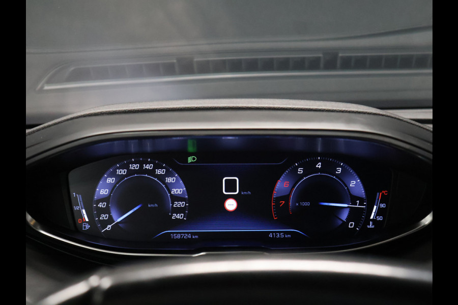 Peugeot 5008 1.2 PureTech Blue Lease Executive [TREKHAAK, PDC V+A, APPLE CARPLAY, ANDROID AUTO, CRUISE CONTROL, 7 PERSOONS, AUTOMATISCHE AIRCO, NAVIGATIE, NIEUWSTAAT]