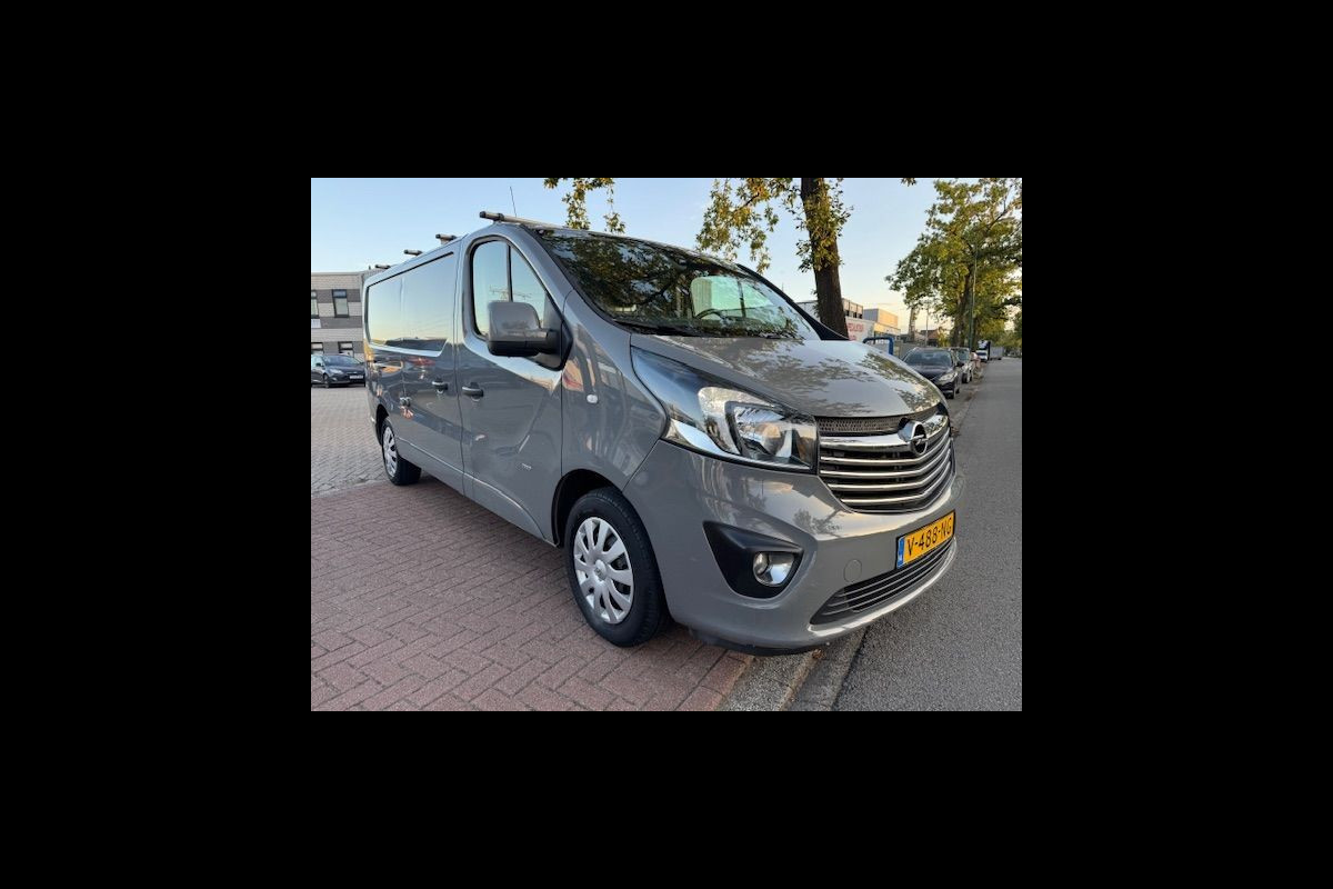 Opel Vivaro 1.6 CDTI 125pk L2 H1 Euro6 Sport Edition EcoFlex 139.000km Airco,Navigatie,Camera Opel Vivaro 1.6 CDTI 125pk L2 H1 Euro6 Sport Edition EcoFlex 139.000km Airco,Navigatie,Camera