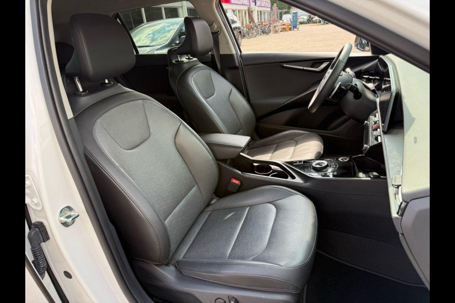 Kia Niro 1.6 GDi PHEV DynamicLine | Stoelverwarming | Adaptieve cruisecontrol | Bekleding in stof/lederlook