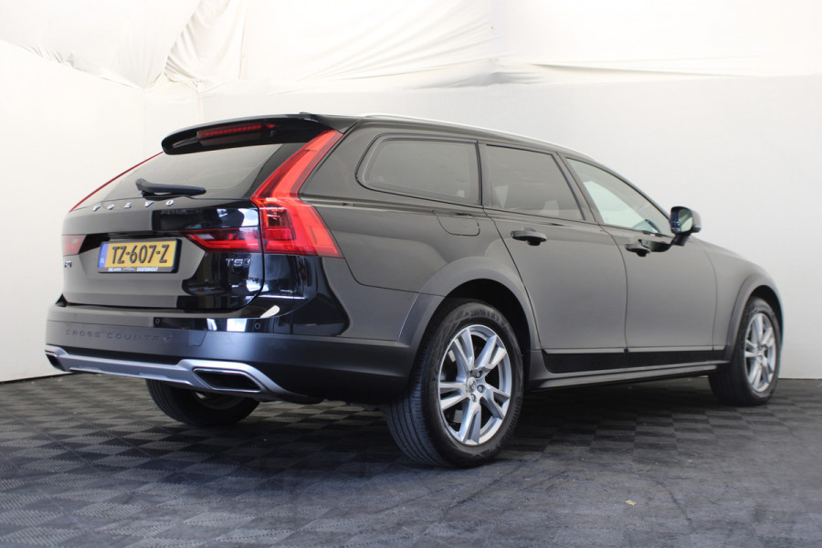 Volvo V90 Cross Country 2.0 T5 90th Anniversary Edition