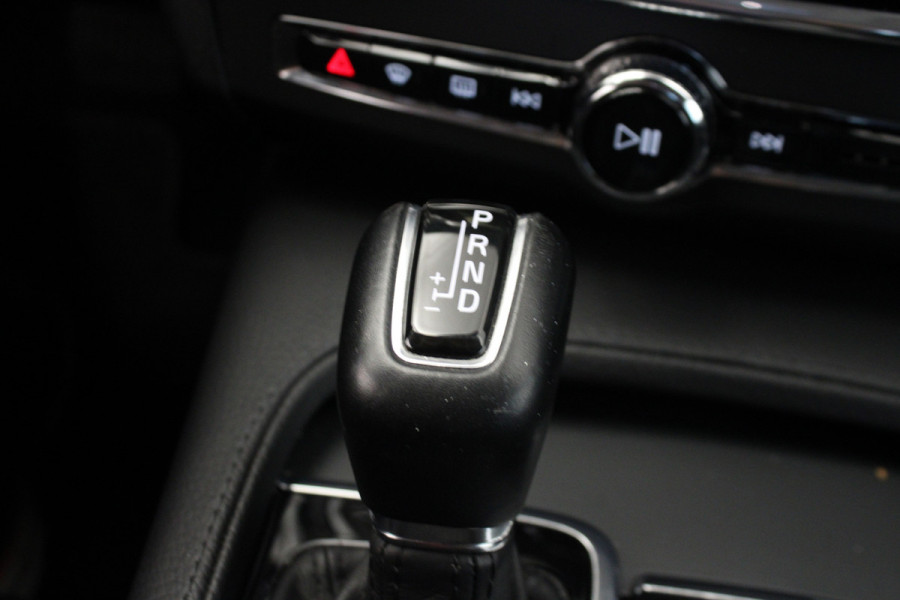 Volvo V90 Cross Country 2.0 T5 90th Anniversary Edition