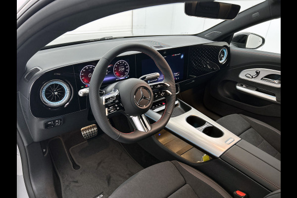 Mercedes-Benz CLA-Klasse 250+ Launch Edition 85 kWh | Trekhaak | Adaptieve Cruise Control | Nightpakket | Memorypakket voorstoelen | Warmtepomp | MULTIBEAM LED | 19 inch AMG velgen |