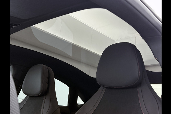 Mercedes-Benz CLA-Klasse 250+ Launch Edition 85 kWh | Trekhaak | Adaptieve Cruise Control | Nightpakket | Memorypakket voorstoelen | Warmtepomp | MULTIBEAM LED | 19 inch AMG velgen |