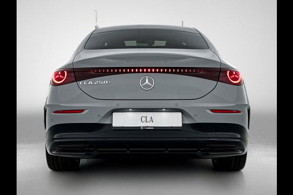 Mercedes-Benz CLA-Klasse 250+ Launch Edition 85 kWh | Trekhaak | Adaptieve Cruise Control | Nightpakket | Memorypakket voorstoelen | Warmtepomp | MULTIBEAM LED | 19 inch AMG velgen |