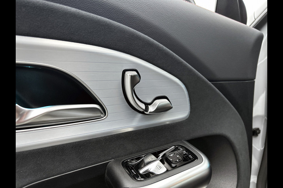 Mercedes-Benz CLA-Klasse 250+ Launch Edition 85 kWh | Trekhaak | Adaptieve Cruise Control | Nightpakket | Memorypakket voorstoelen | Warmtepomp | MULTIBEAM LED | 19 inch AMG velgen |