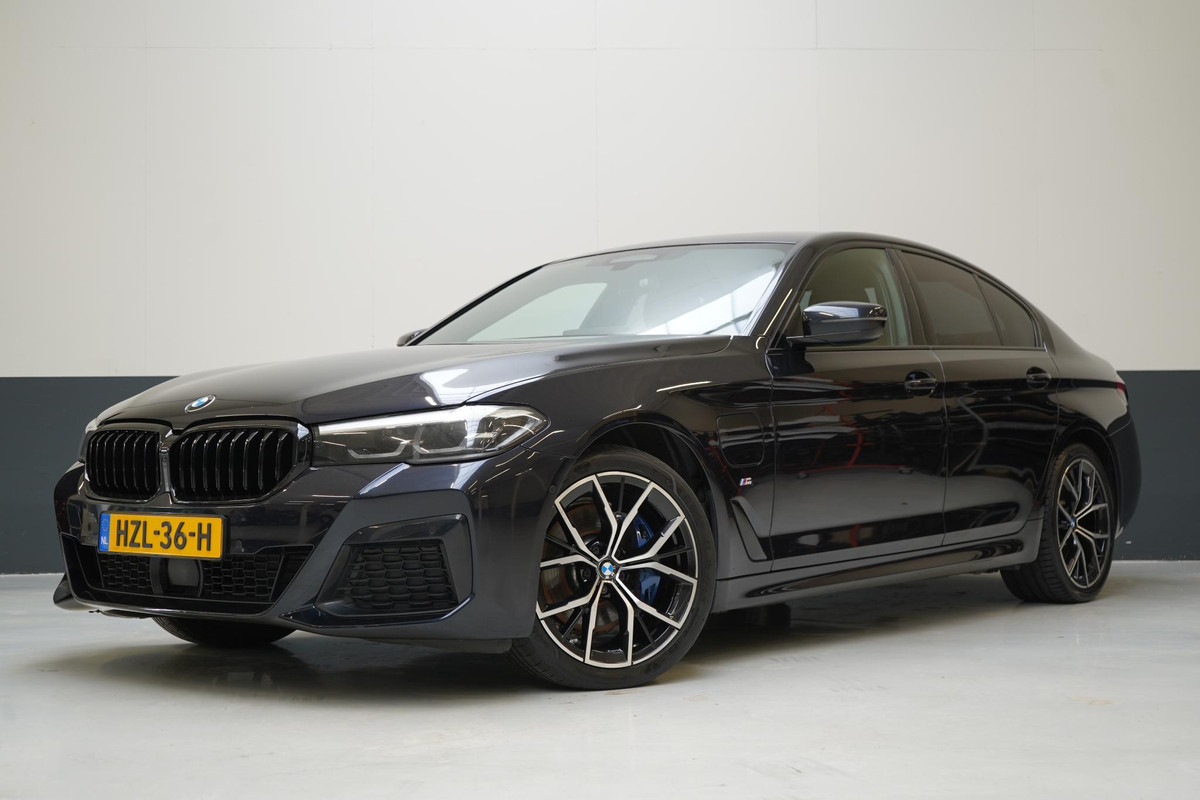 BMW 5 Serie 530e 293pk M Sport Edition | Leder | Sportstoelen | Elektr.verstl. stoelen | Trekhaak BMW 5 Serie 530e 293pk M Sport Edition | Leder | Sportstoelen | Elektr.verstl. stoelen | Trekhaak
