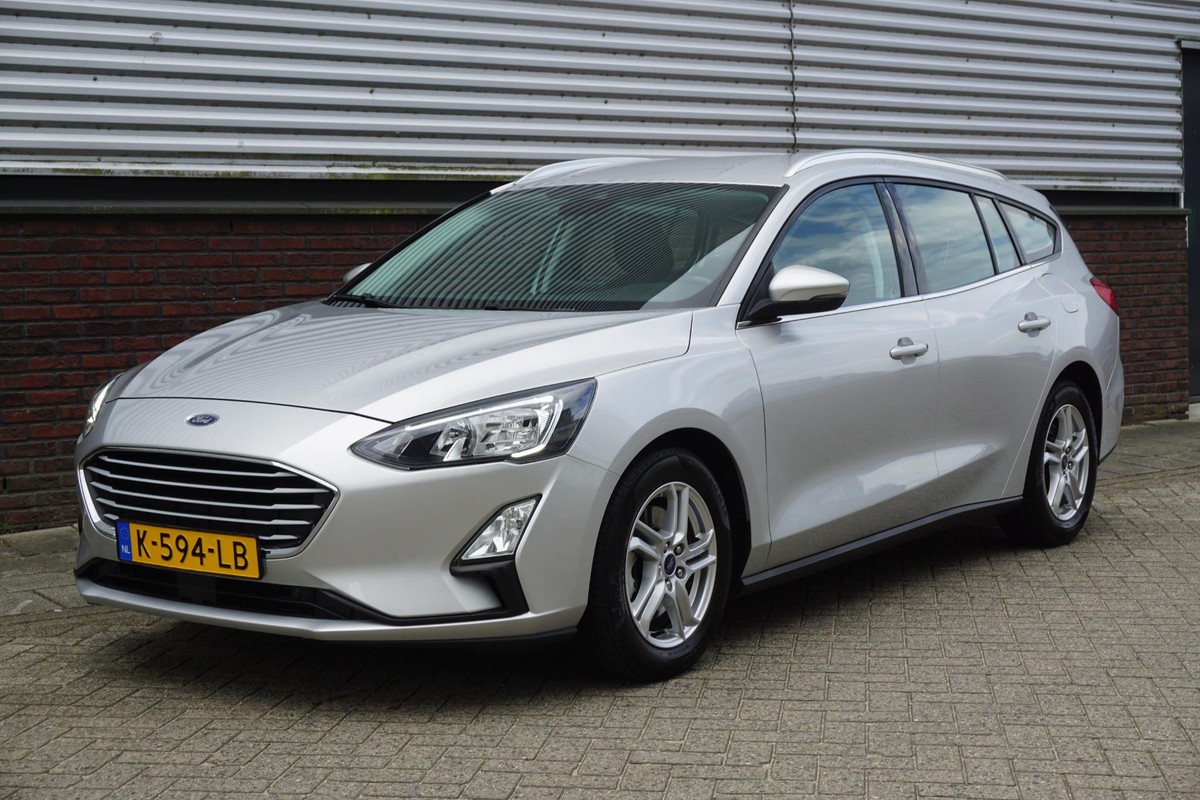 Ford FOCUS Wagon 1.0 EcoB.125pk Hybrid Ed. Business/Comfortstoel/ Camera. Ford FOCUS Wagon 1.0 EcoB.125pk Hybrid Ed. Business/Comfortstoel/ Camera.