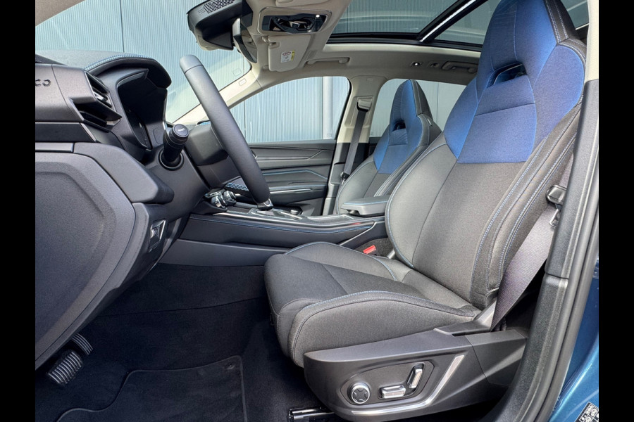 Lynk & Co 01 1.5 * Panorama * Stoelverwarming * Navigatie * Side Assist