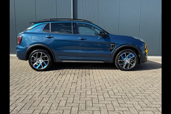 Lynk & Co 01 1.5 * Panorama * Stoelverwarming * Navigatie * Side Assist