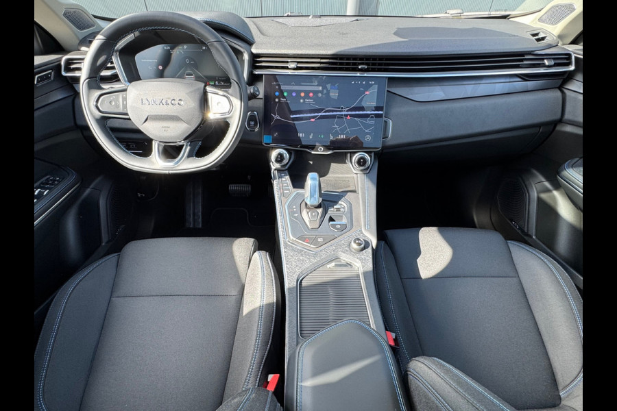 Lynk & Co 01 1.5 * Panorama * Stoelverwarming * Navigatie * Side Assist