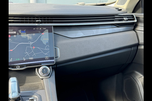 Lynk & Co 01 1.5 * Panorama * Stoelverwarming * Navigatie * Side Assist