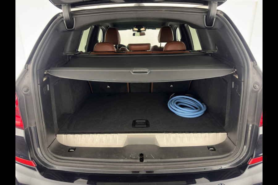 BMW X3 xDrive30e eDrive Edition M-Sportpack (INCL-BTW) *LUXURY-LEATHER | FULL-LED | DIGI-COCKPIT | HIFI-SOUND | CARPLAY | DAB+ | HEATED-SPORTSEATS | AMBIENT-LIGHT | TOWBAR  | PRIVACY-GLASS | CARPLAY | SHIFT-PADDLES |  21''ALU*