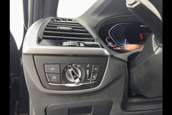 BMW X3 xDrive30e eDrive Edition M-Sportpack (INCL-BTW) *LUXURY-LEATHER | FULL-LED | DIGI-COCKPIT | HIFI-SOUND | CARPLAY | DAB+ | HEATED-SPORTSEATS | AMBIENT-LIGHT | TOWBAR  | PRIVACY-GLASS | CARPLAY | SHIFT-PADDLES |  21''ALU*