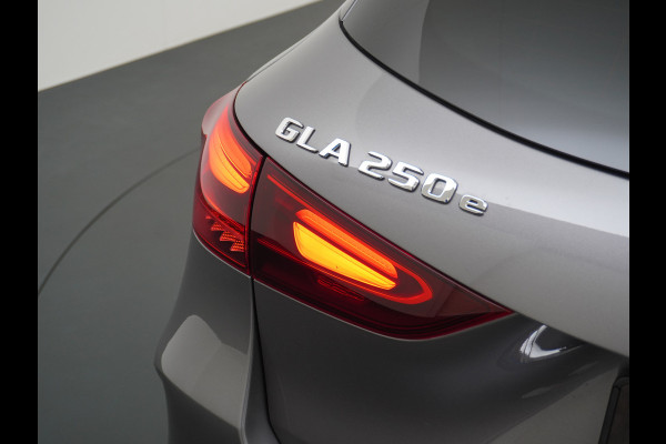 Mercedes-Benz GLA 250 e AMG Line | Multibeam Keyless Sfeer