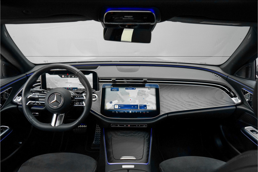 Mercedes-Benz E-Klasse E220 D 4M AMG Night Pano Luchtvering Trekhaak Fabrieksgarantie