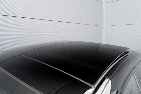 Mercedes-Benz E-Klasse E220 D 4M AMG Night Pano Luchtvering Trekhaak Fabrieksgarantie