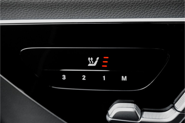 Mercedes-Benz E-Klasse E220 D 4M AMG Night Pano Luchtvering Trekhaak Fabrieksgarantie