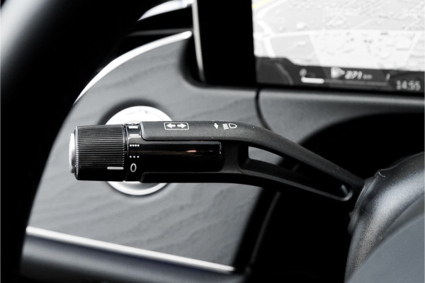 Mercedes-Benz E-Klasse E220 D 4M AMG Night Pano Luchtvering Trekhaak Fabrieksgarantie
